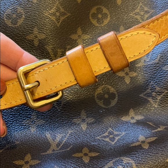 Louis Vuitton GM Odeon - Picture 3 of 15